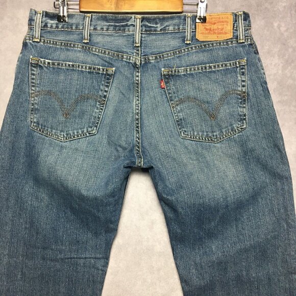 Levis Mens 505 Straight Fit Blue Jeans size 38x32 Cotton Zipper Fly Denim Pants